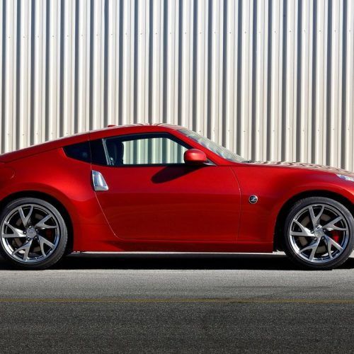 2013 Nissan 370Z Review (Photo 16 of 17)