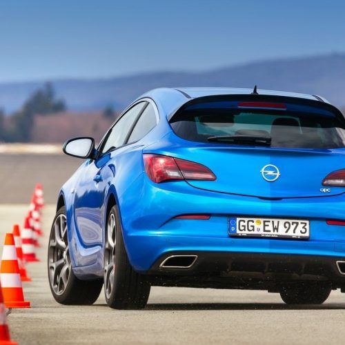 2013 Opel Astra OPC Specs, Price, and Review (Photo 12 of 16)