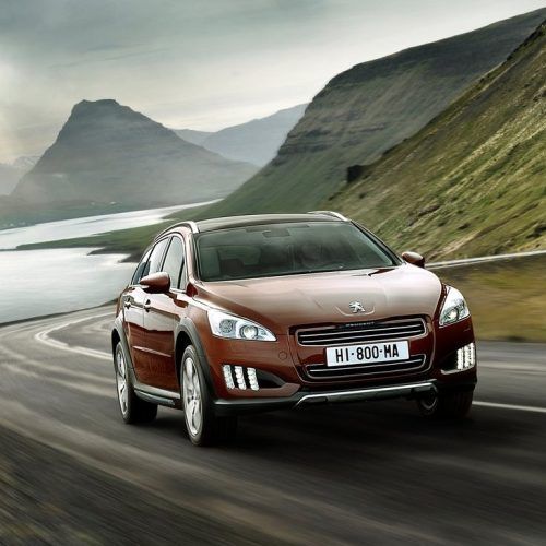 2013 Peugeot 508 RXH Review (Photo 12 of 12)
