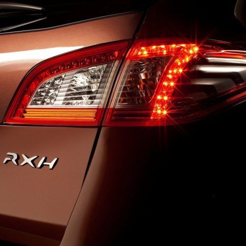 2013 Peugeot 508 RXH Review (Photo 11 of 12)