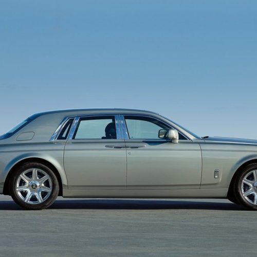 2013 Rolls Royce Phantom Luxury Car (Photo 9 of 12)