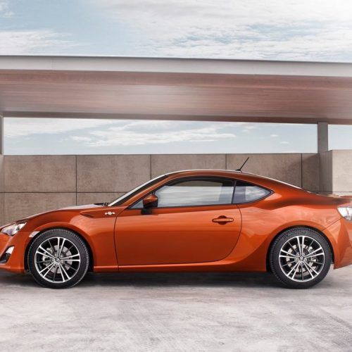 2013 Toyota GT 86 Review (Photo 5 of 7)