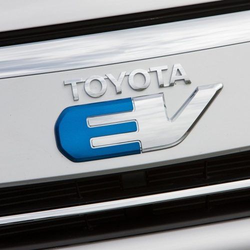 2013 Toyota RAV4 EV Electric Cars 2012 (Photo 14 of 21)