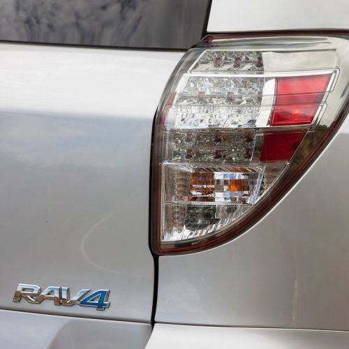 2013 Toyota RAV4 EV Electric Cars 2012 (Photo 20 of 21)