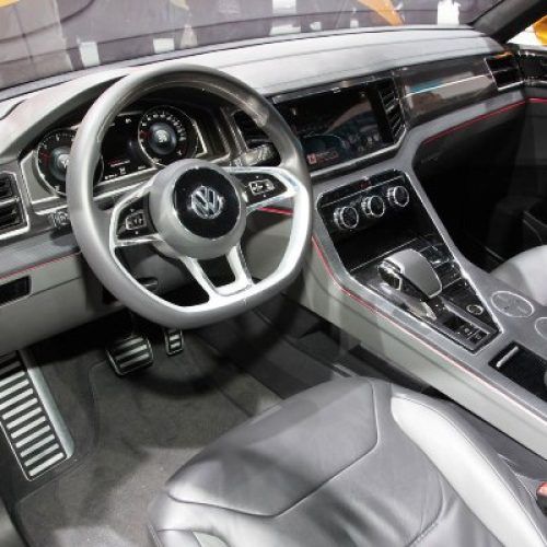 2013 Volkswagen CrossBlue Coupe Concept Review (Photo 5 of 8)