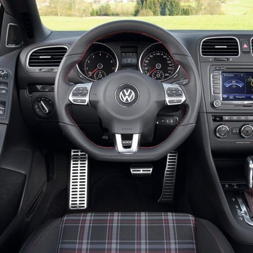 2013 Volkswagen Golf GTI Cabriolet Review (Photo 5 of 11)