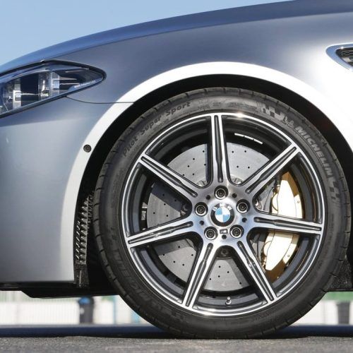 2014 BMW M5 Gets 4.4-liter V8 575 HP (Photo 8 of 9)