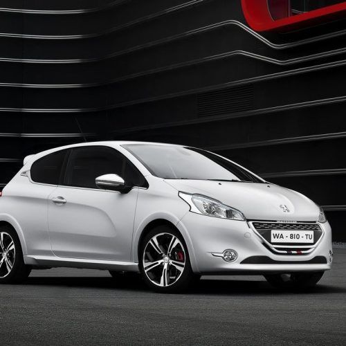 2014 Peugeot 208 GTi Review (Photo 13 of 13)