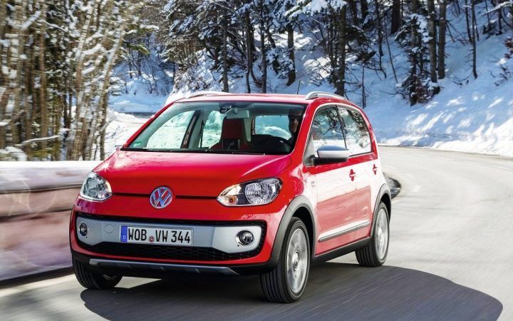 7 Ideas of Volkswagen Cross Up (2014) Price : € 13.925
