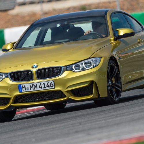 2015 BMW M4 Coupe (Photo 22 of 41)