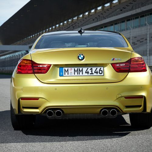2015 BMW M4 Coupe (Photo 31 of 41)