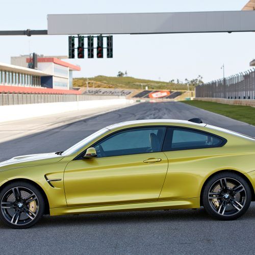 2015 BMW M4 Coupe (Photo 33 of 41)