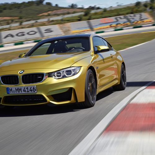 2015 BMW M4 Coupe (Photo 15 of 41)