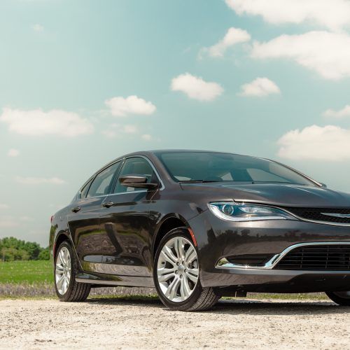 2015 Chrysler 200 Limited (Photo 1 of 19)