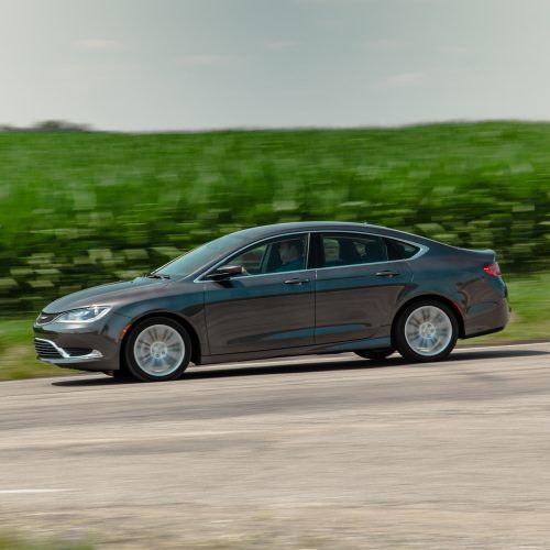 2015 Chrysler 200 Limited (Photo 16 of 19)