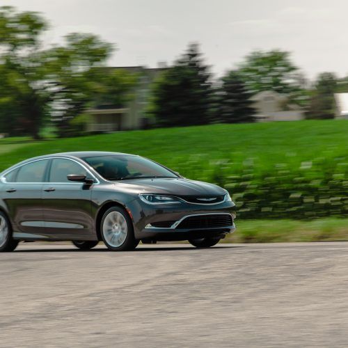 2015 Chrysler 200 Limited (Photo 14 of 19)