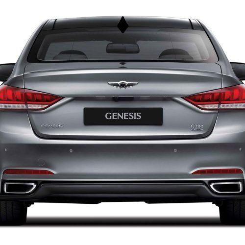 2015 Hyundai Genesis (Photo 7 of 11)