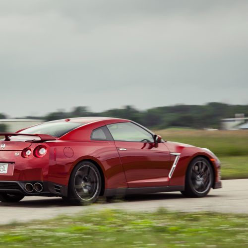2015 Nissan GT-R (Photo 19 of 25)