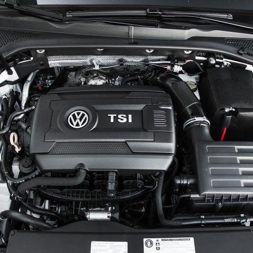 2015 Volkswagen Golf GTI (Photo 32 of 55)