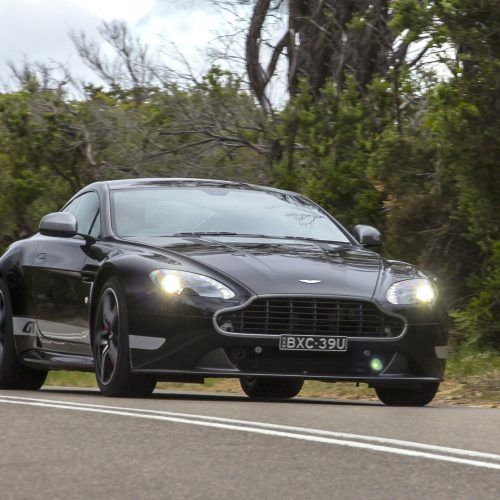 2016 Aston Martin Vantage GT (Photo 14 of 25)