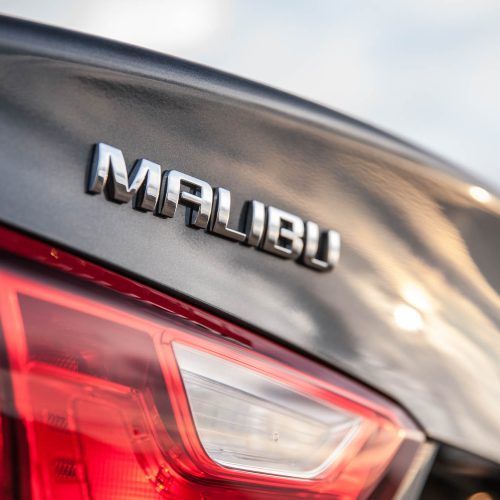 2016 Chevrolet Malibu (Photo 14 of 19)