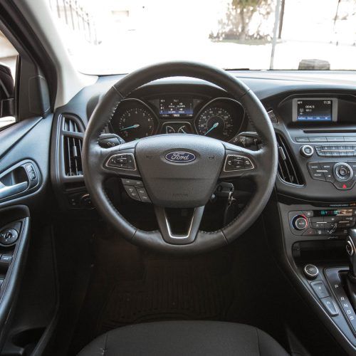 2016 Ford Focus Sedan (Photo 10 of 17)