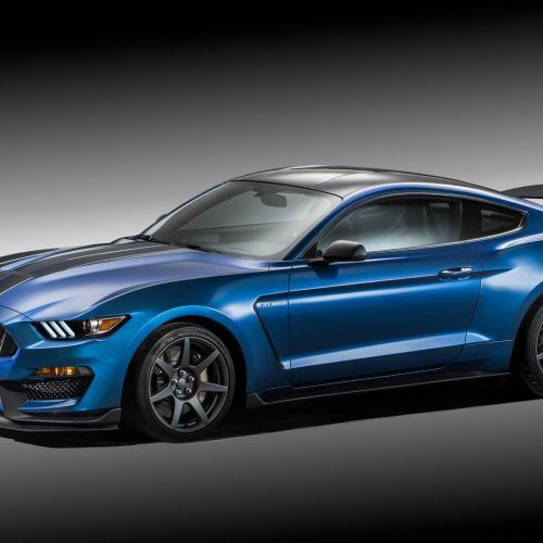 2016 Ford Mustang Shelby GT350 / GT350R (Photo 28 of 47)