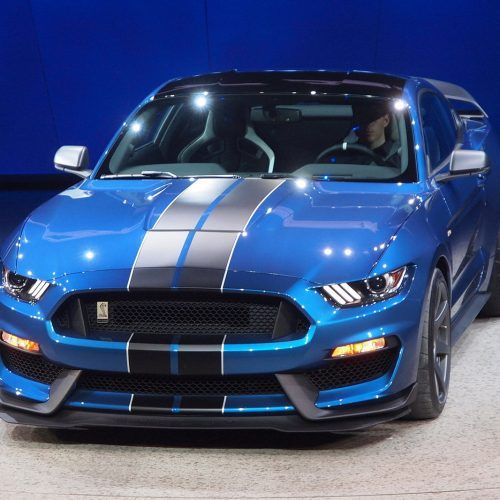 2016 Ford Mustang Shelby GT350 / GT350R (Photo 32 of 47)