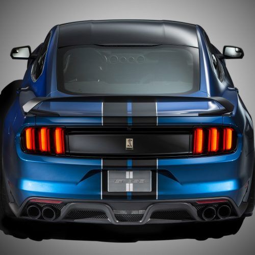 2016 Ford Mustang Shelby GT350 / GT350R (Photo 46 of 47)