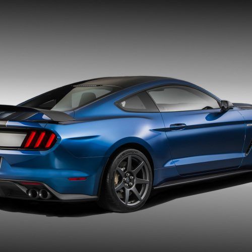 2016 Ford Mustang Shelby GT350 / GT350R (Photo 2 of 47)