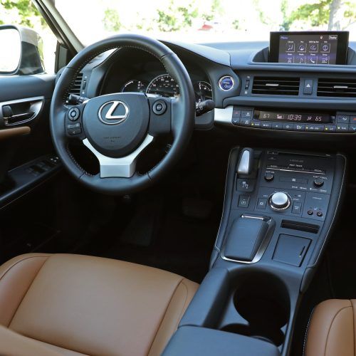 2016 Lexus CT200h (Photo 4 of 29)