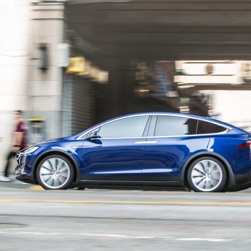 2016 Tesla Model X (Photo 12 of 13)