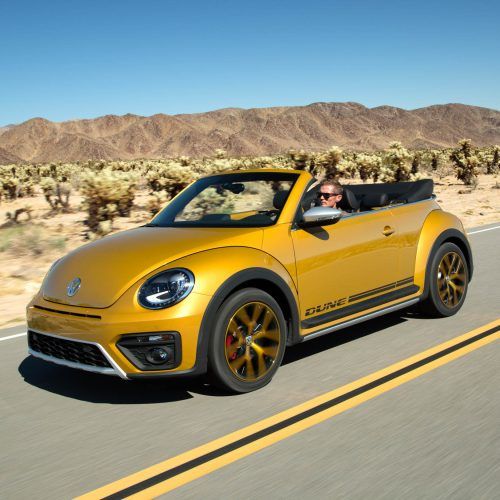 2016 Volkswagen Beetle Dune (Photo 15 of 32)