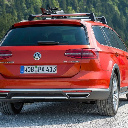 2016 Volkswagen Passat Alltrack (Photo 4 of 18)