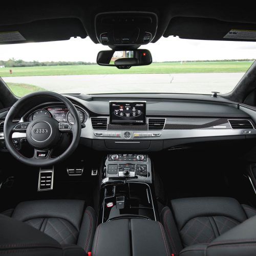 2017 Audi S8 Plus (Photo 23 of 36)