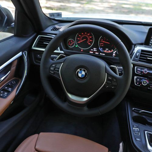 2017 BMW 330i (Photo 31 of 59)