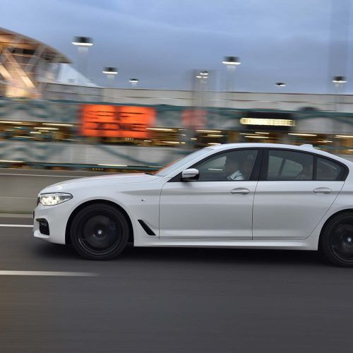 2017 BMW 540i (Photo 5 of 35)