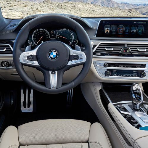 2017 BMW M760i xDrive (Photo 54 of 76)