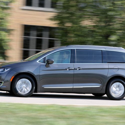 2017 Chrysler Pacifica (Photo 25 of 25)