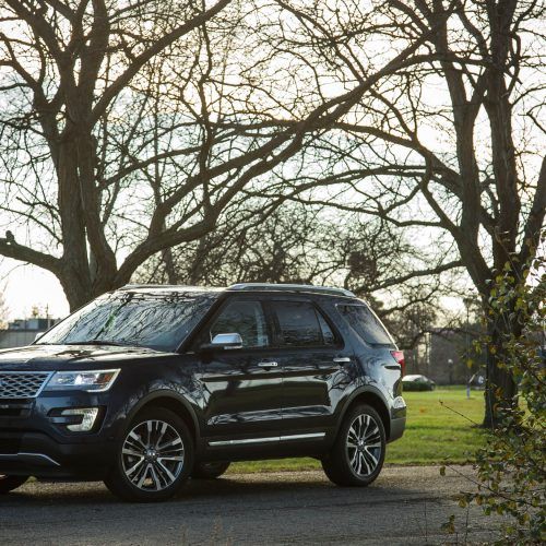 2017 Ford Explorer (Photo 4 of 20)