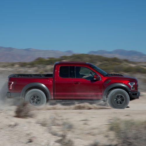 2017 Ford F-150 Raptor (Photo 28 of 47)