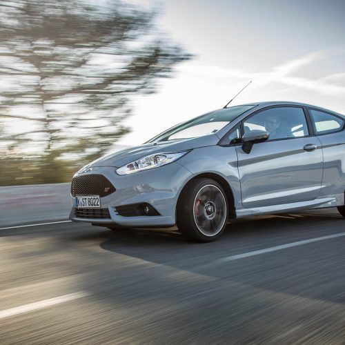 2017 Ford Fiesta ST200 (Photo 5 of 25)