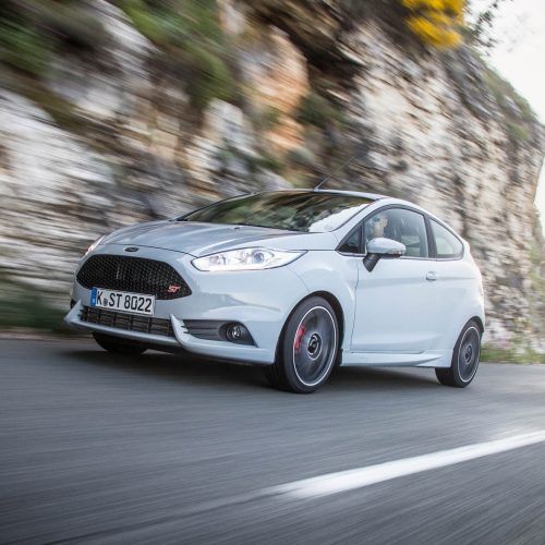 2017 Ford Fiesta ST200 (Photo 4 of 25)
