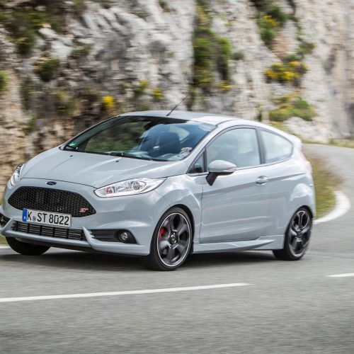 2017 Ford Fiesta ST200 (Photo 7 of 25)