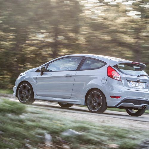 2017 Ford Fiesta ST200 (Photo 9 of 25)
