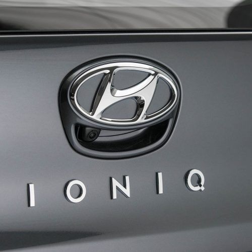 2017 Hyundai Ioniq (Photo 22 of 67)