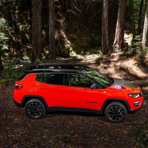 2017 Jeep Compass (Photo 13 of 49)