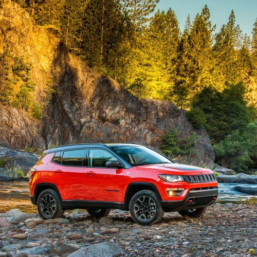2017 Jeep Compass (Photo 7 of 49)