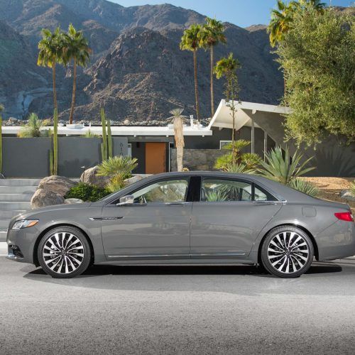 2017 Lincoln Continental (Photo 34 of 41)