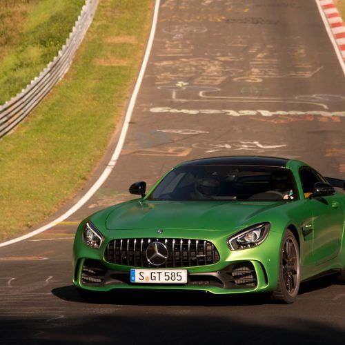 2017 Mercedes-AMG GT R (Photo 8 of 22)